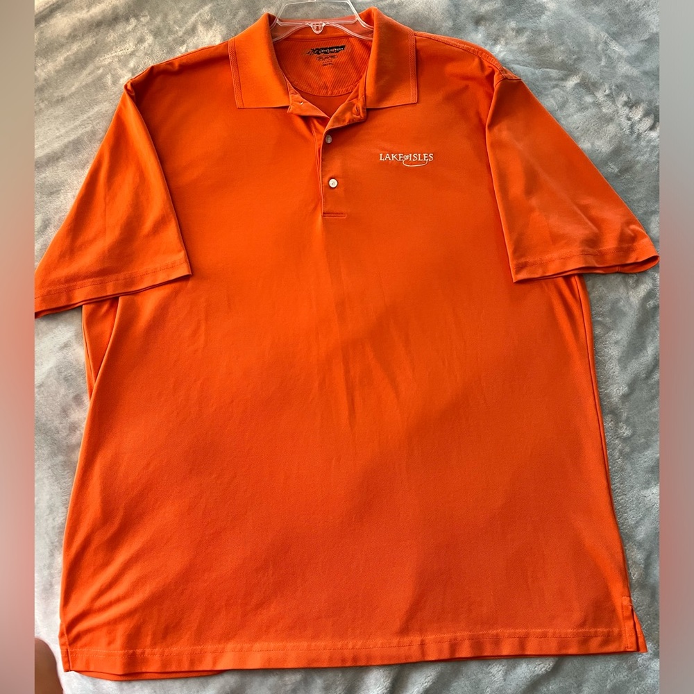 Men’s golf shirt